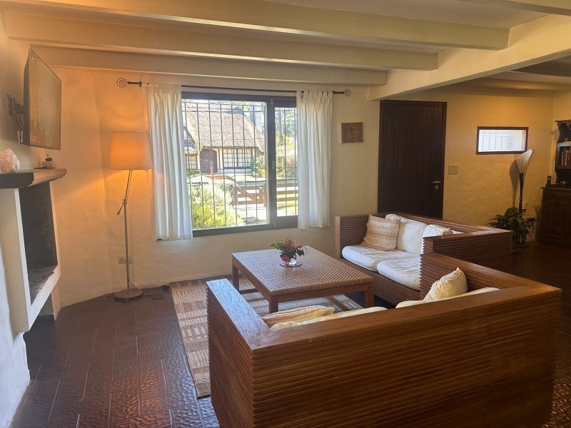 Hermoso Chalet en Pinares 